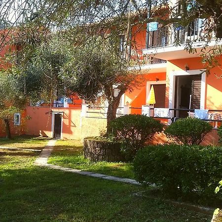 Sofia Apartments Букари Екстериор снимка
